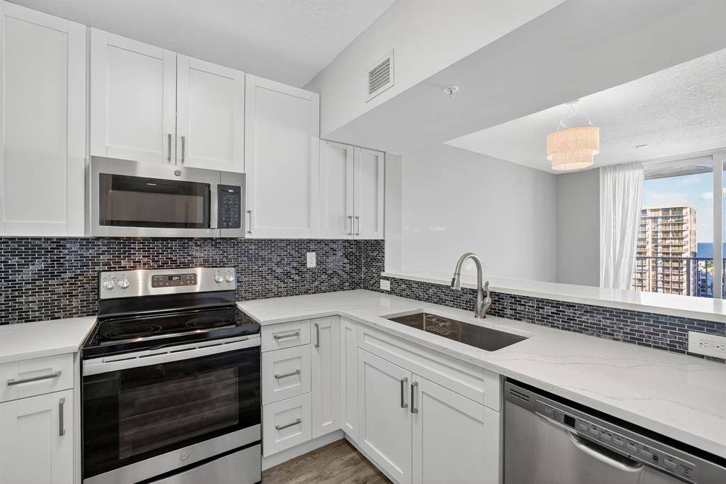 Fort Lauderdale, FL 33308,3020 NE 32nd Ave #1207