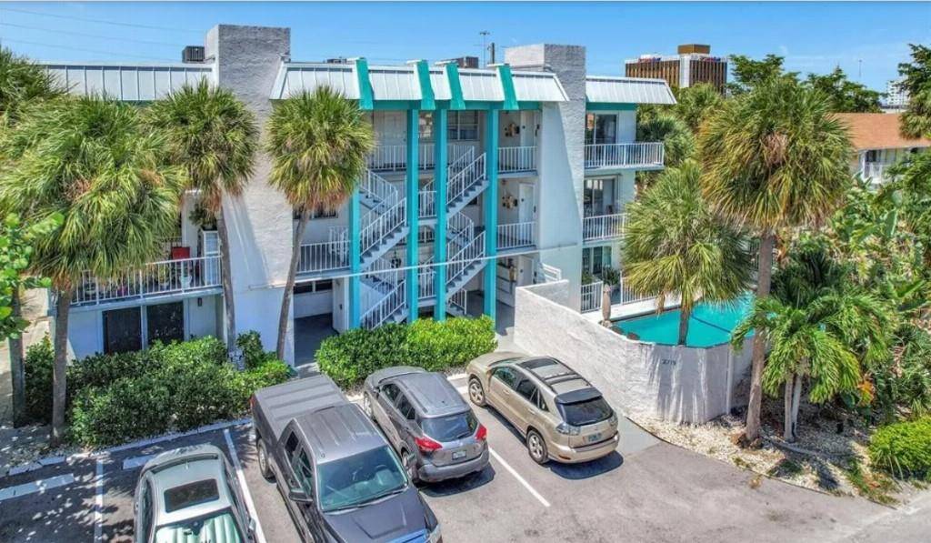 Fort Lauderdale, FL 33308,2715 NE 49th St #205