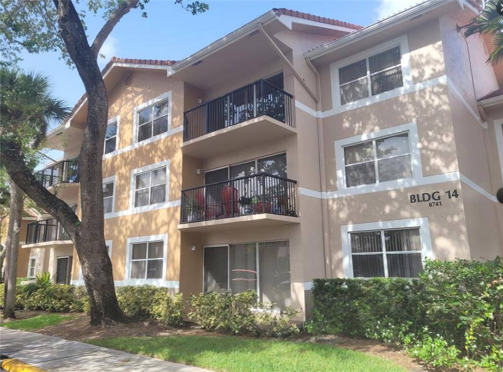 Coral Springs, FL 33067,8741 E Wiles Rd #305