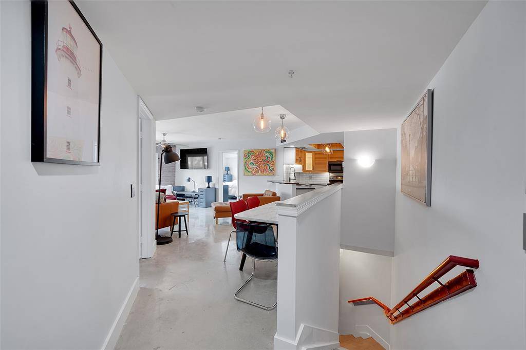 Fort Lauderdale, FL 33316,2021 SE 10th Ave #205