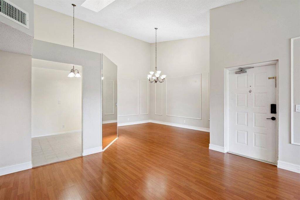 Delray Beach, FL 33446,13770 Oneida Dr #D2