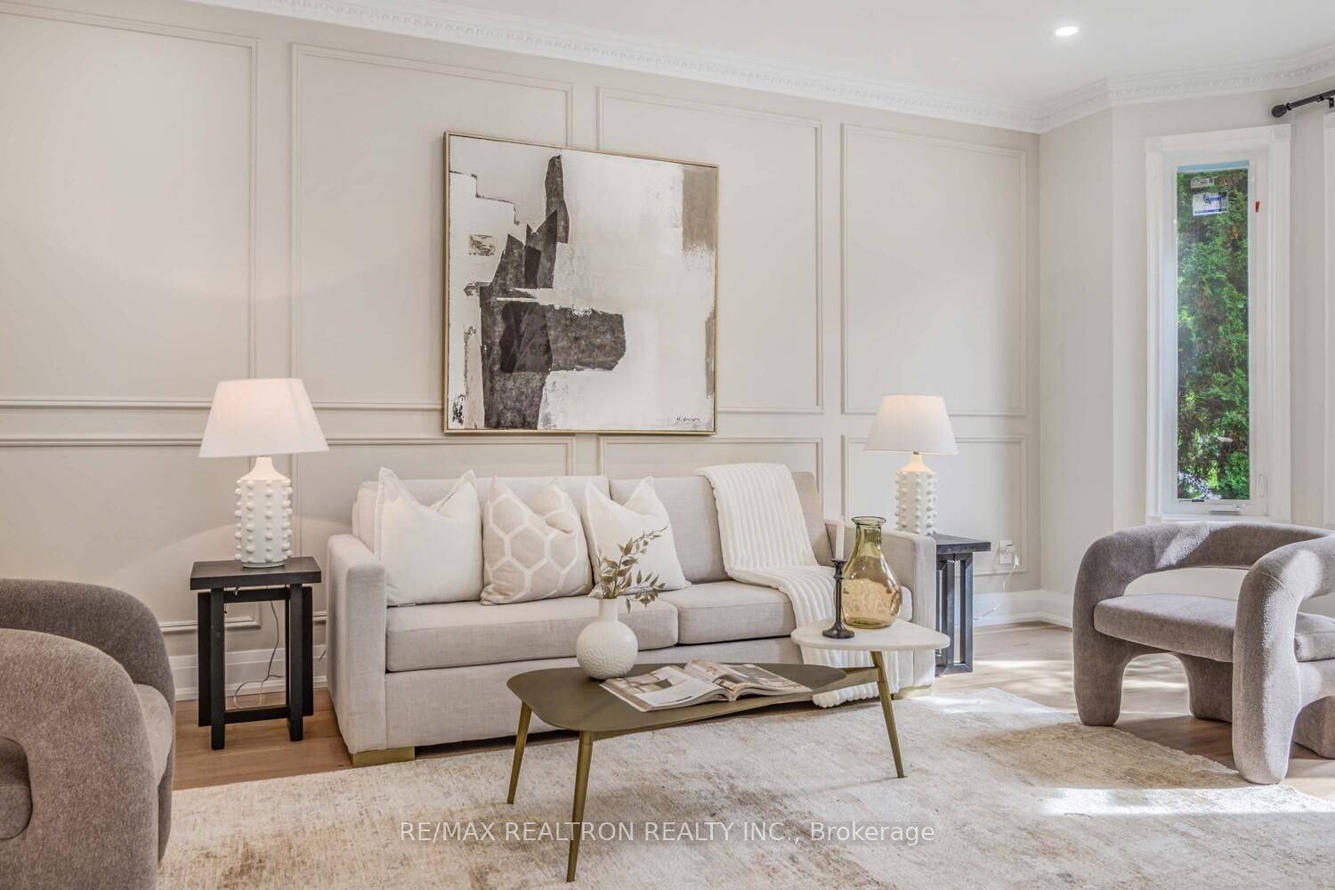 Richmond Hill, ON L4B 4A5,20 Pathlane RD