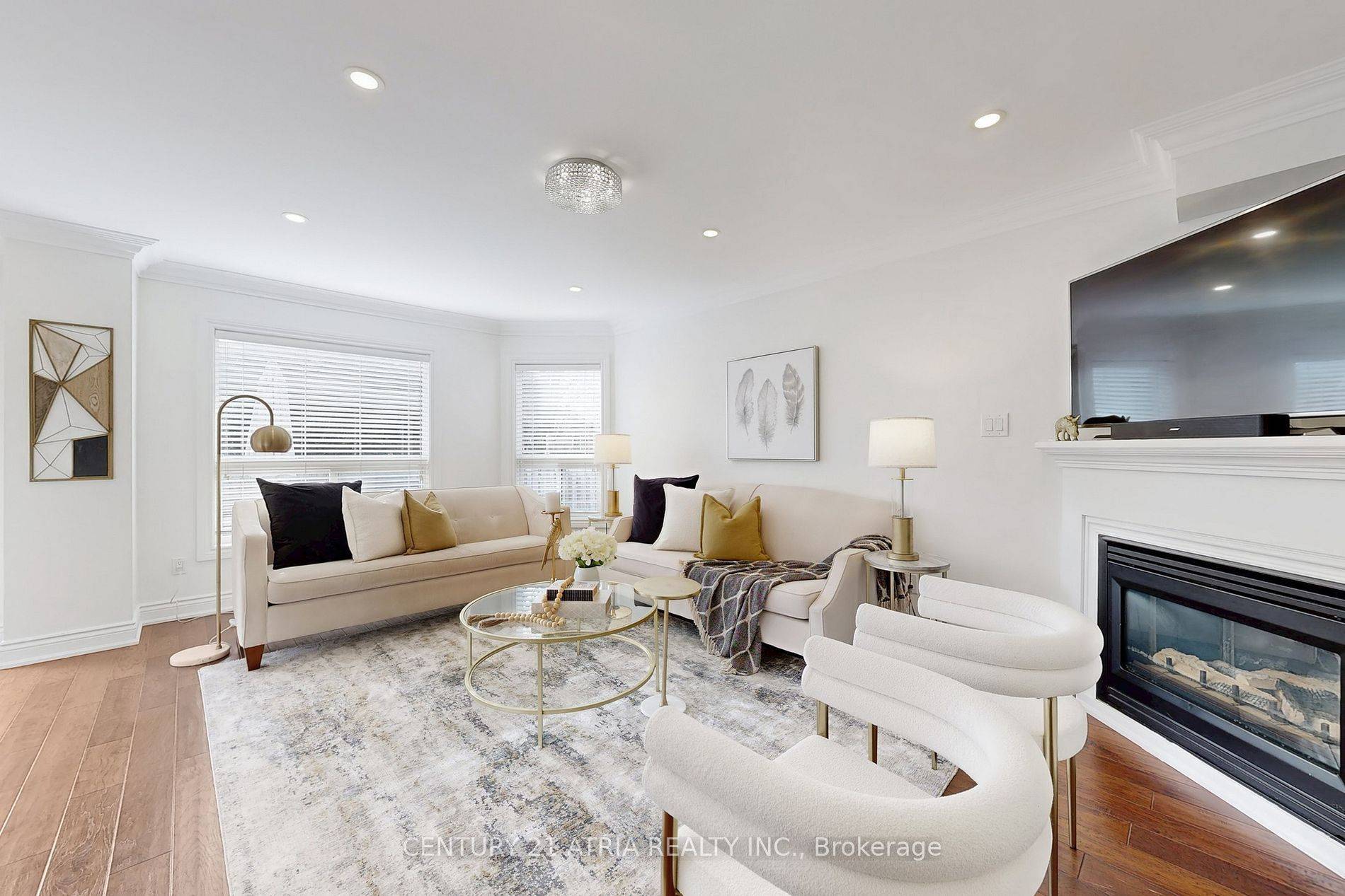 Newmarket, ON L3X 2J5,611 Heddle CRES