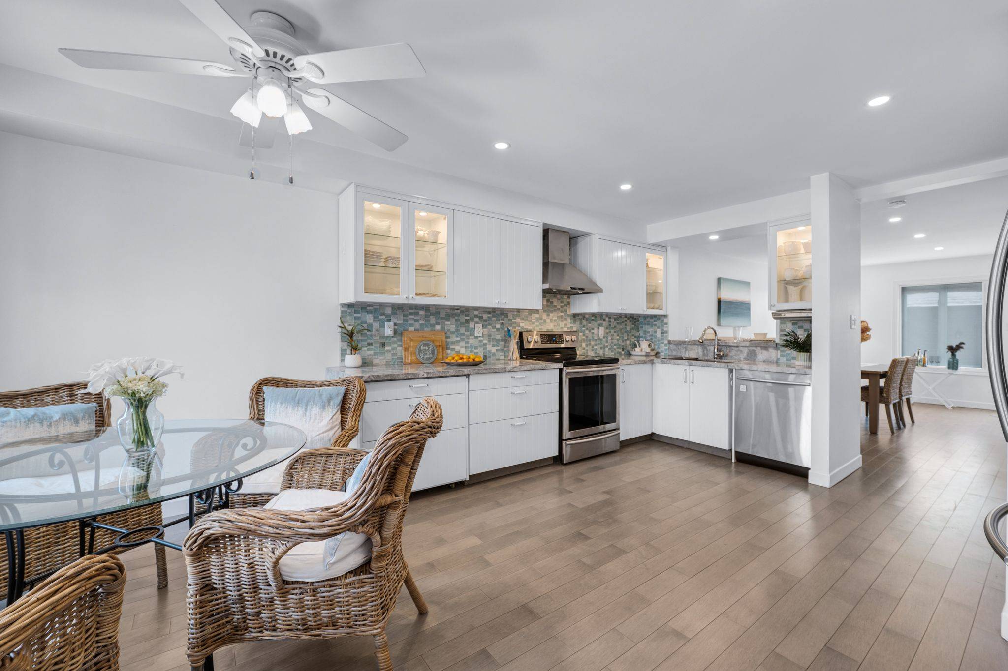 Richmond Hill, ON L4C 0L5,8917 Yonge ST