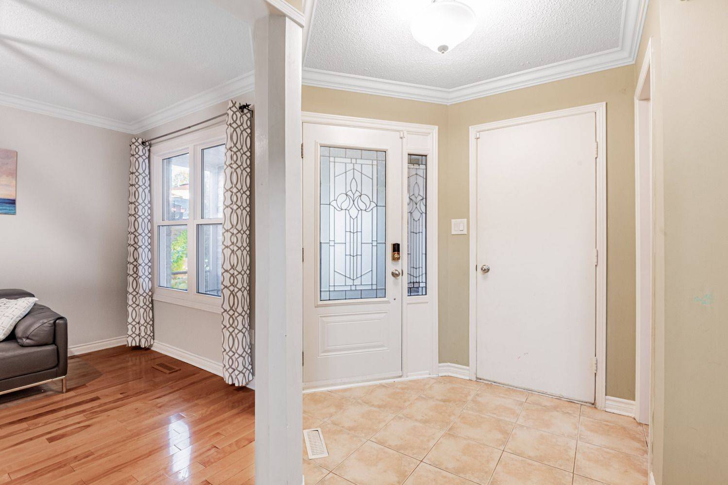 Richmond Hill, ON L4C 8M7,16 Marchwood CRES