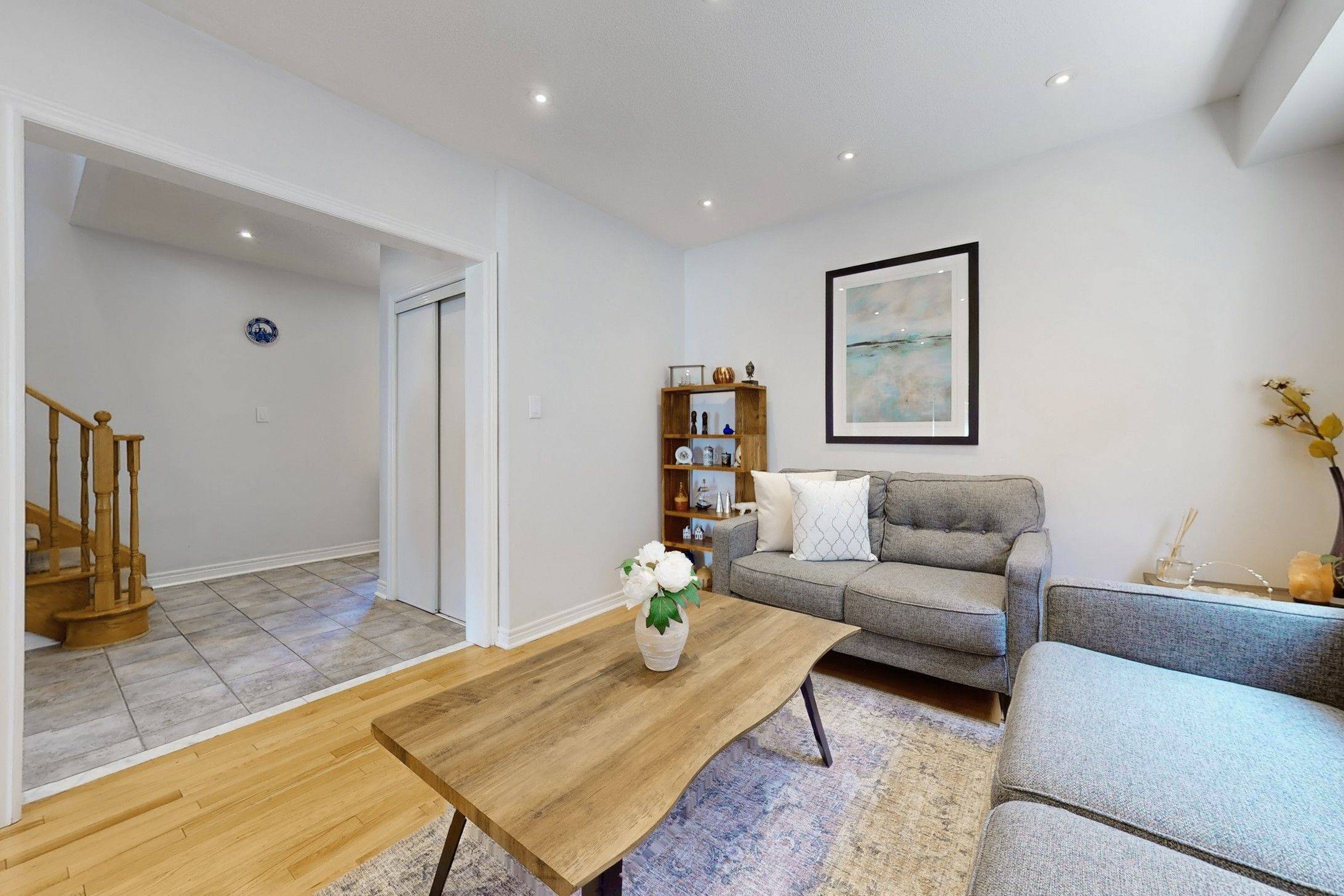 Mississauga, ON L5V 2S8,851 Clemens CRES