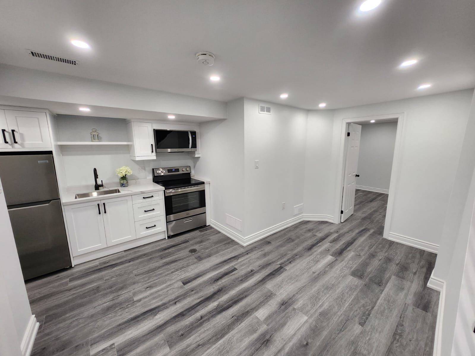 Mississauga, ON L5N 7V7,6409 Saratoga WAY #Lower