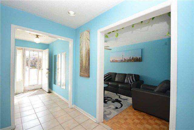 Brampton, ON L6W 4G2,31 Merganser CRES