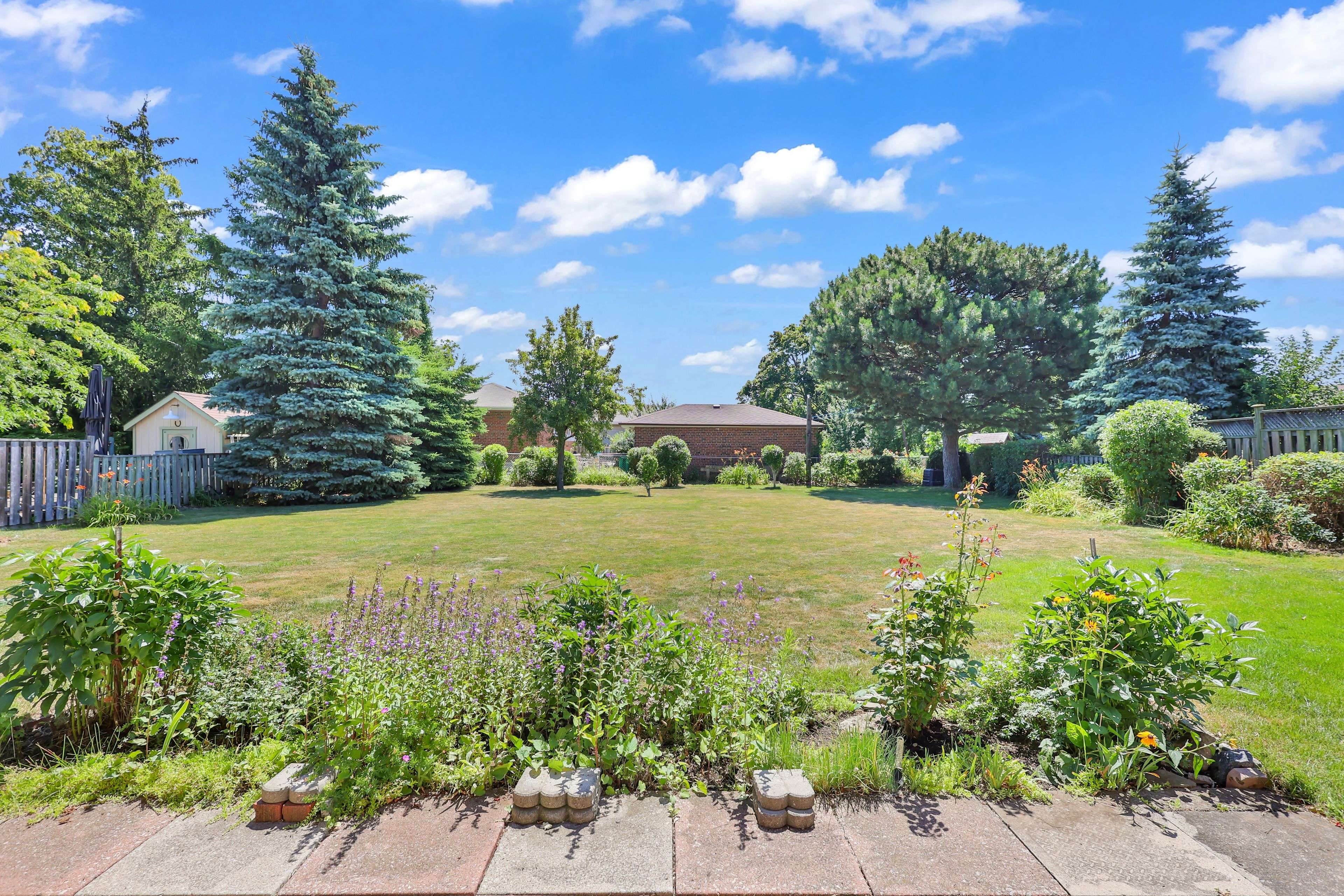 Mississauga, ON L5J 1W1,2506 Constable RD