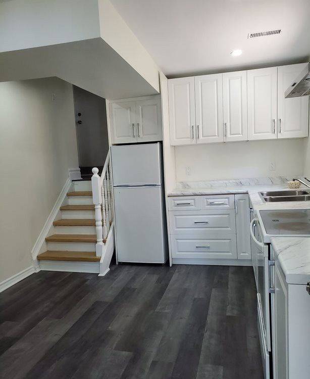 Brampton, ON L6X 2S1,42 Rotherglen CT #Lower