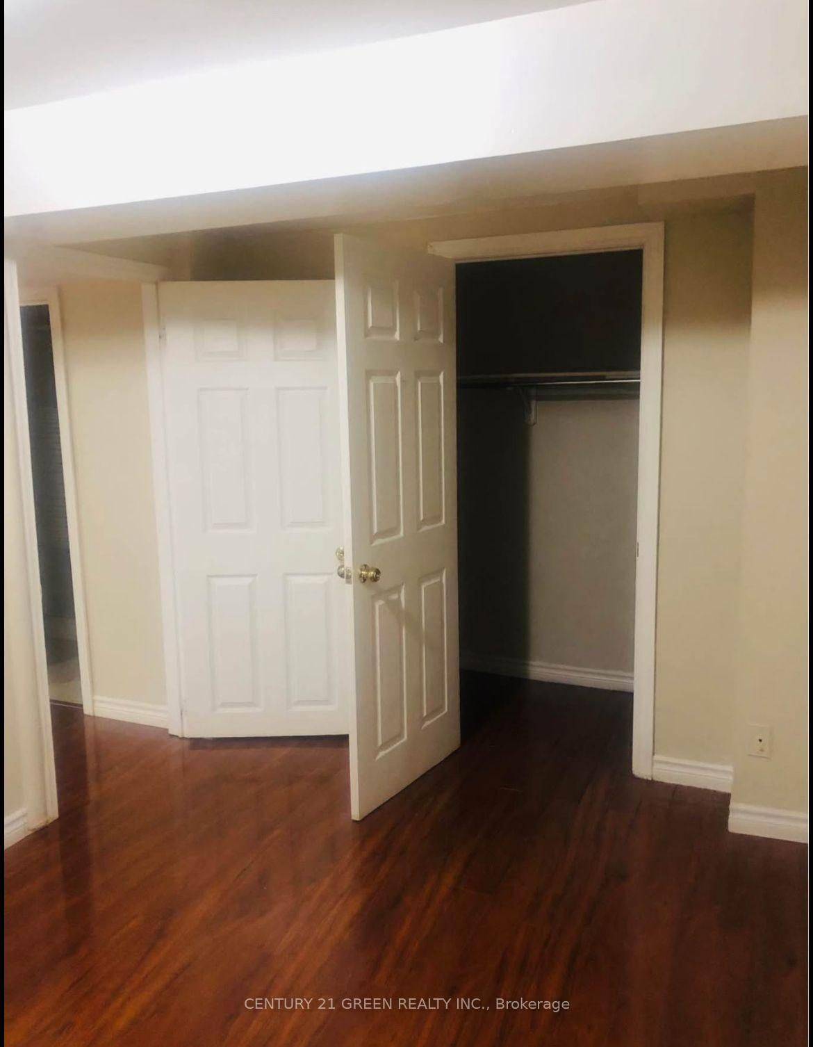 Mississauga, ON L5V 2H1,5623 Whitehorn AVE #BSMT