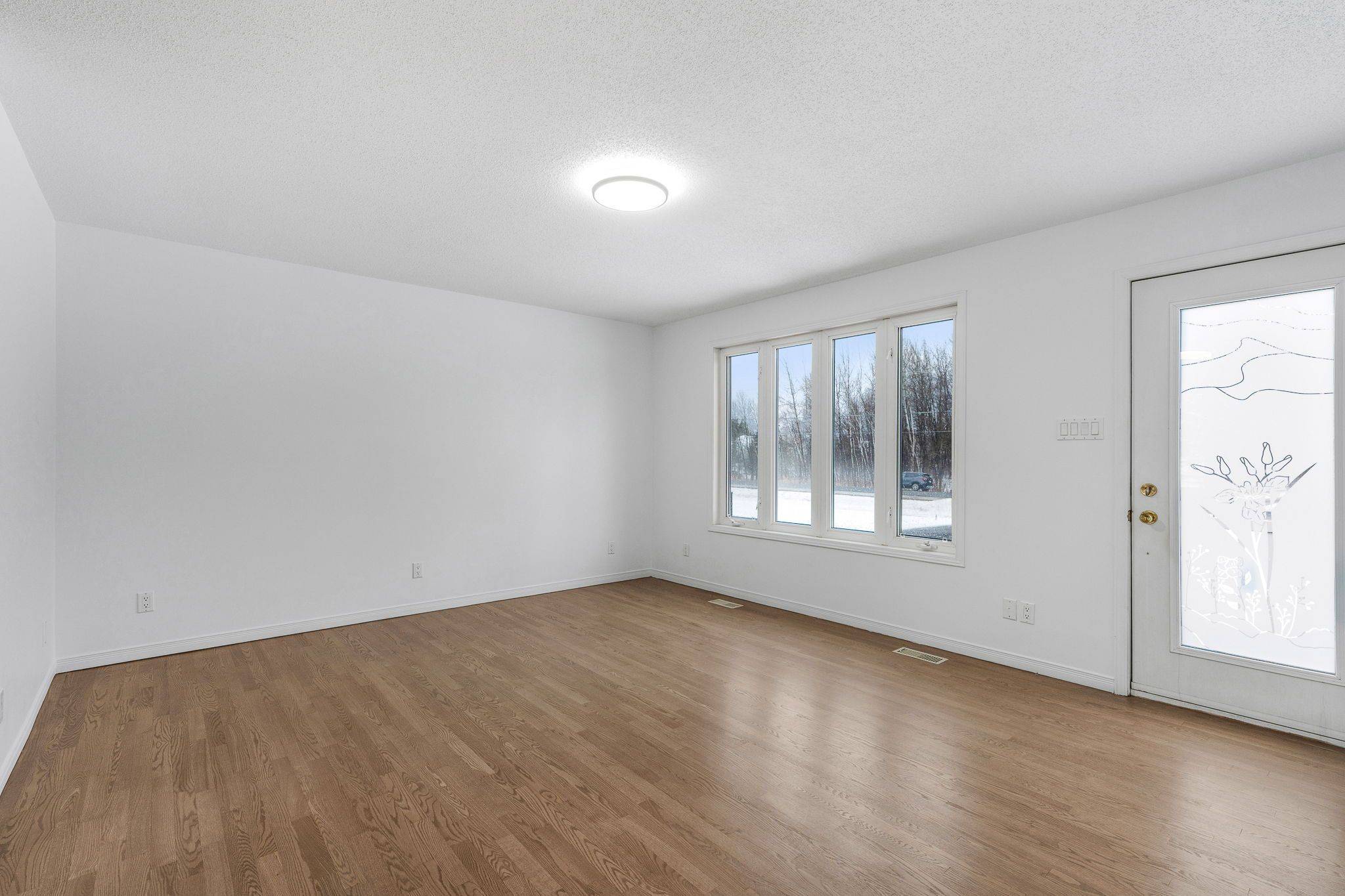 Hawkesbury, ON K6A 2R2,3704 Pattee RD E