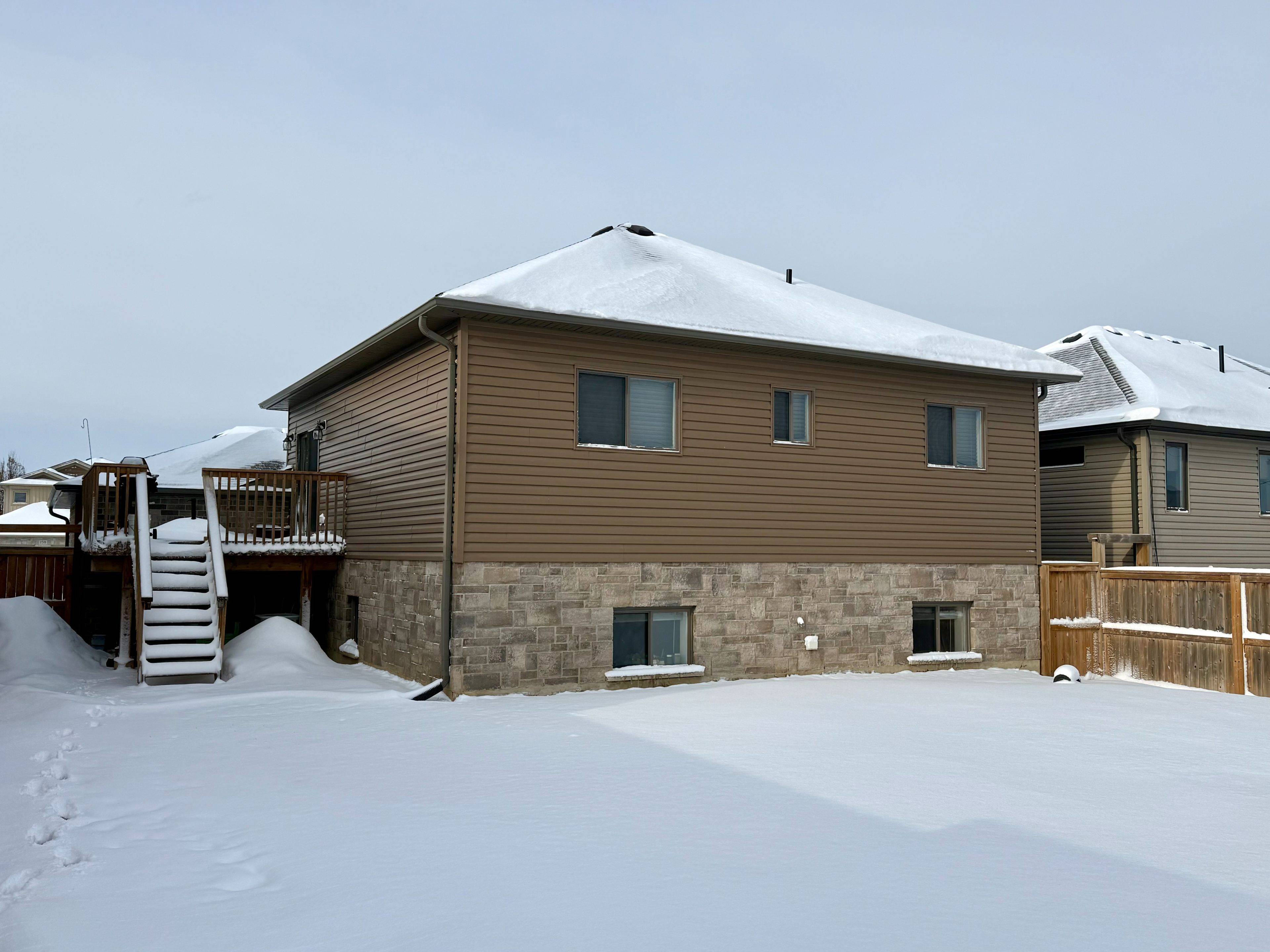 Hanover, ON N4N 0B5,161 17th Ave A N/A