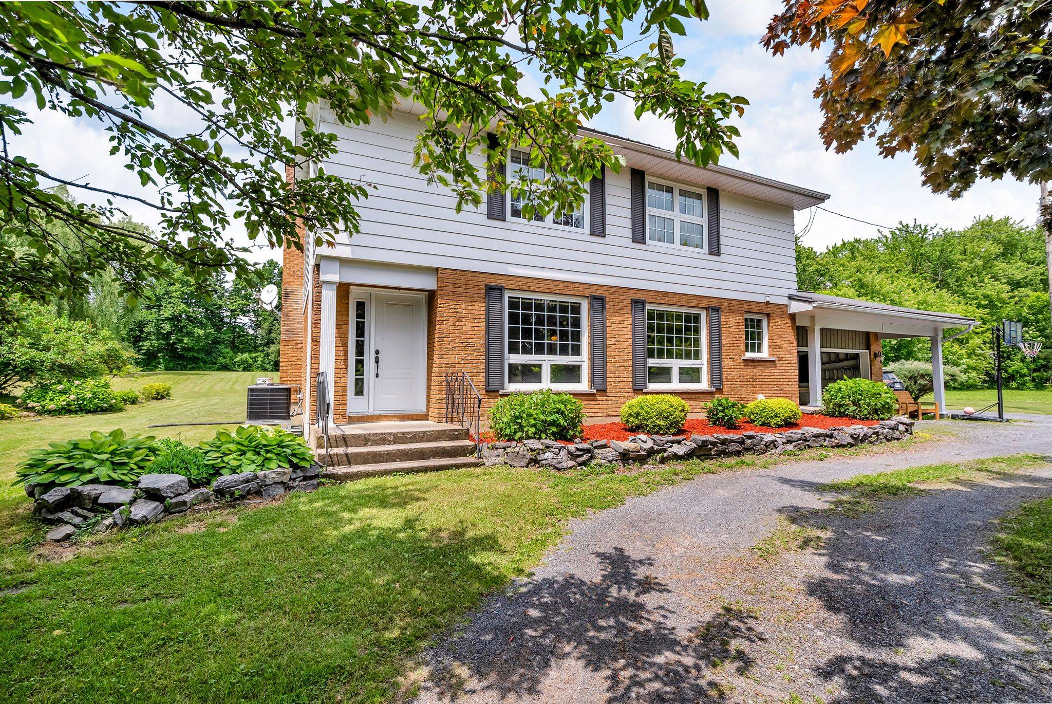 South Glengarry, ON K6K 0A7,18201 County Rd 19 RD