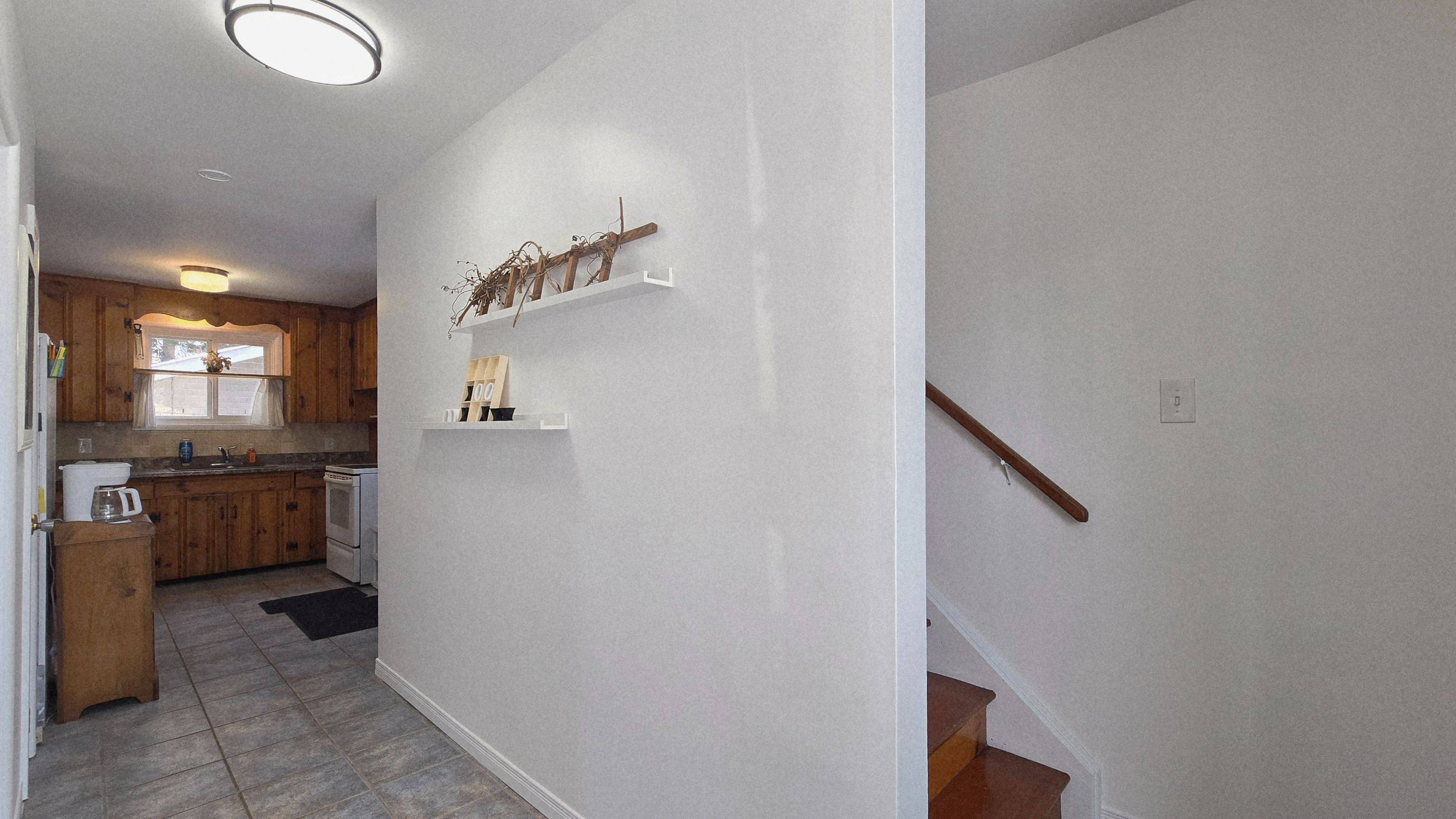 Kingston, ON K7M 3P5,7A Bishop ST