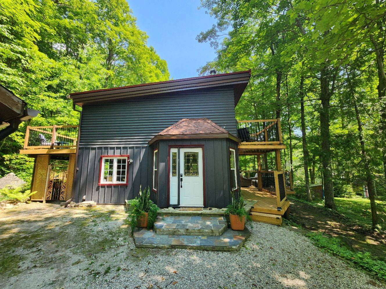 South Bruce Peninsula, ON N0H 2T0,12 7th AVE