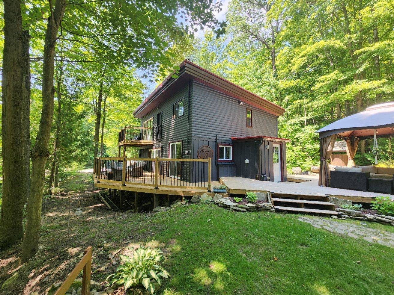 South Bruce Peninsula, ON N0H 2T0,12 7th AVE