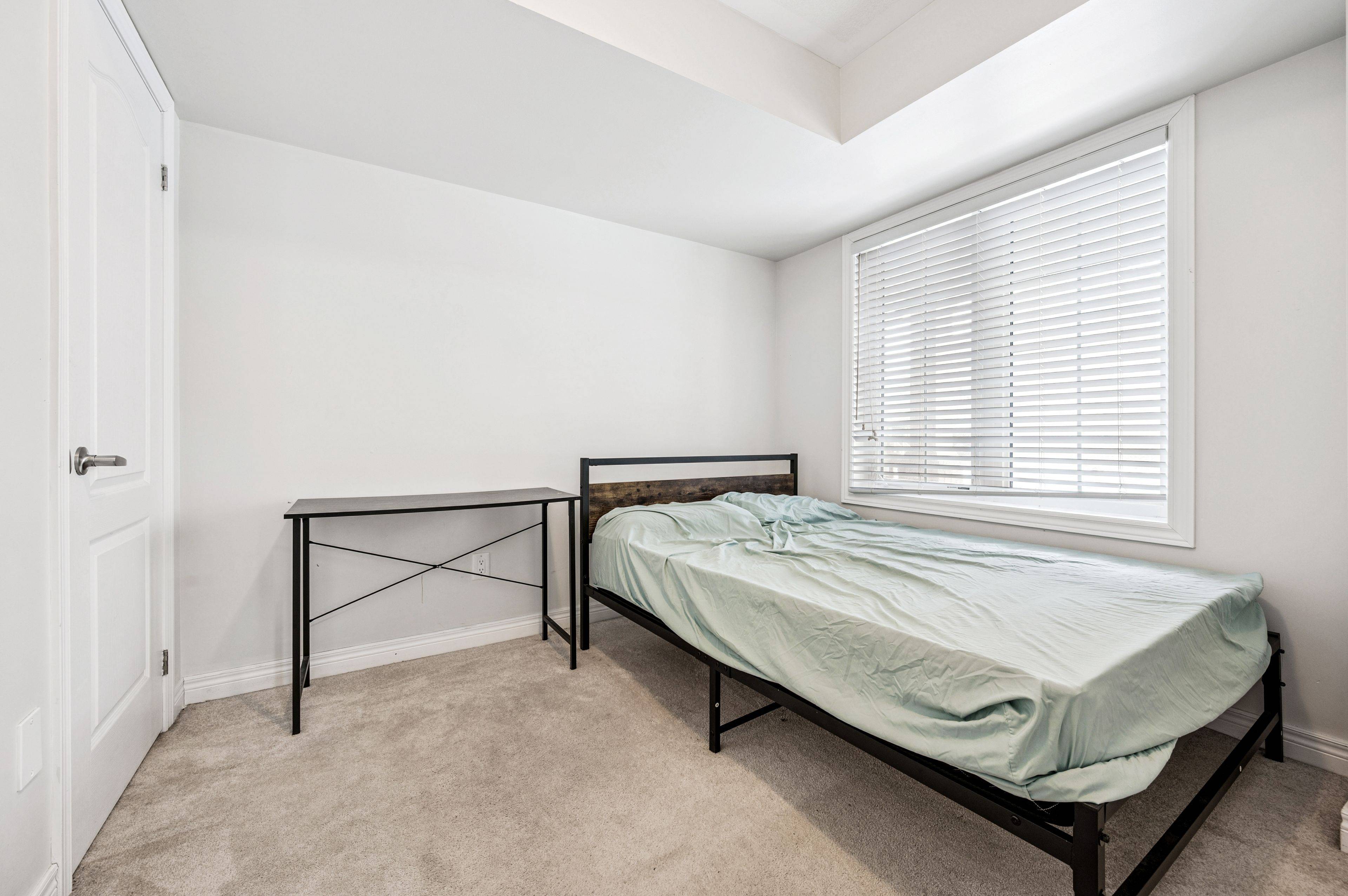 Cambridge, ON N3H 0C6,390 Linden DR