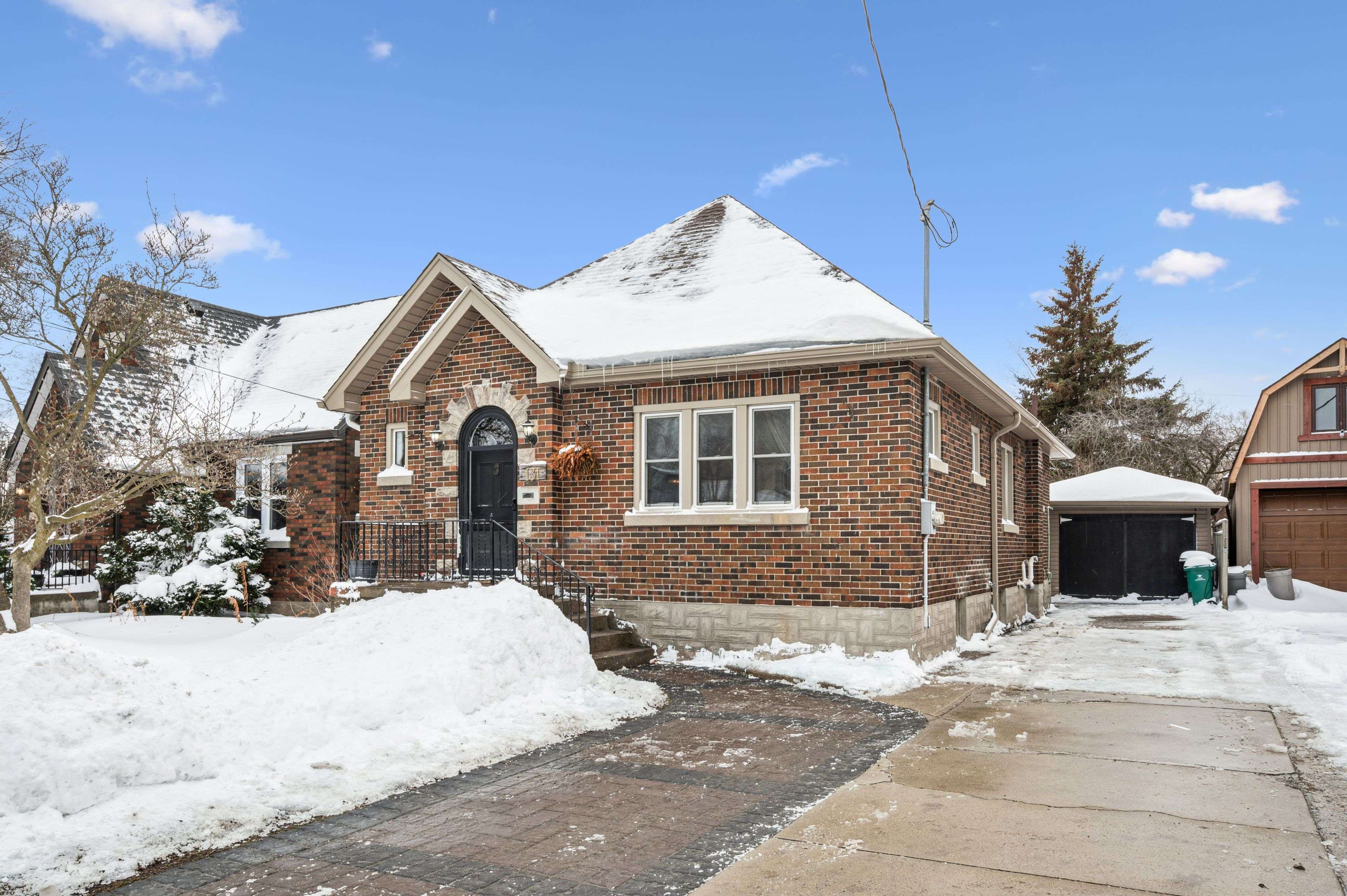 Kitchener, ON N2M 3P7,131 Mill ST
