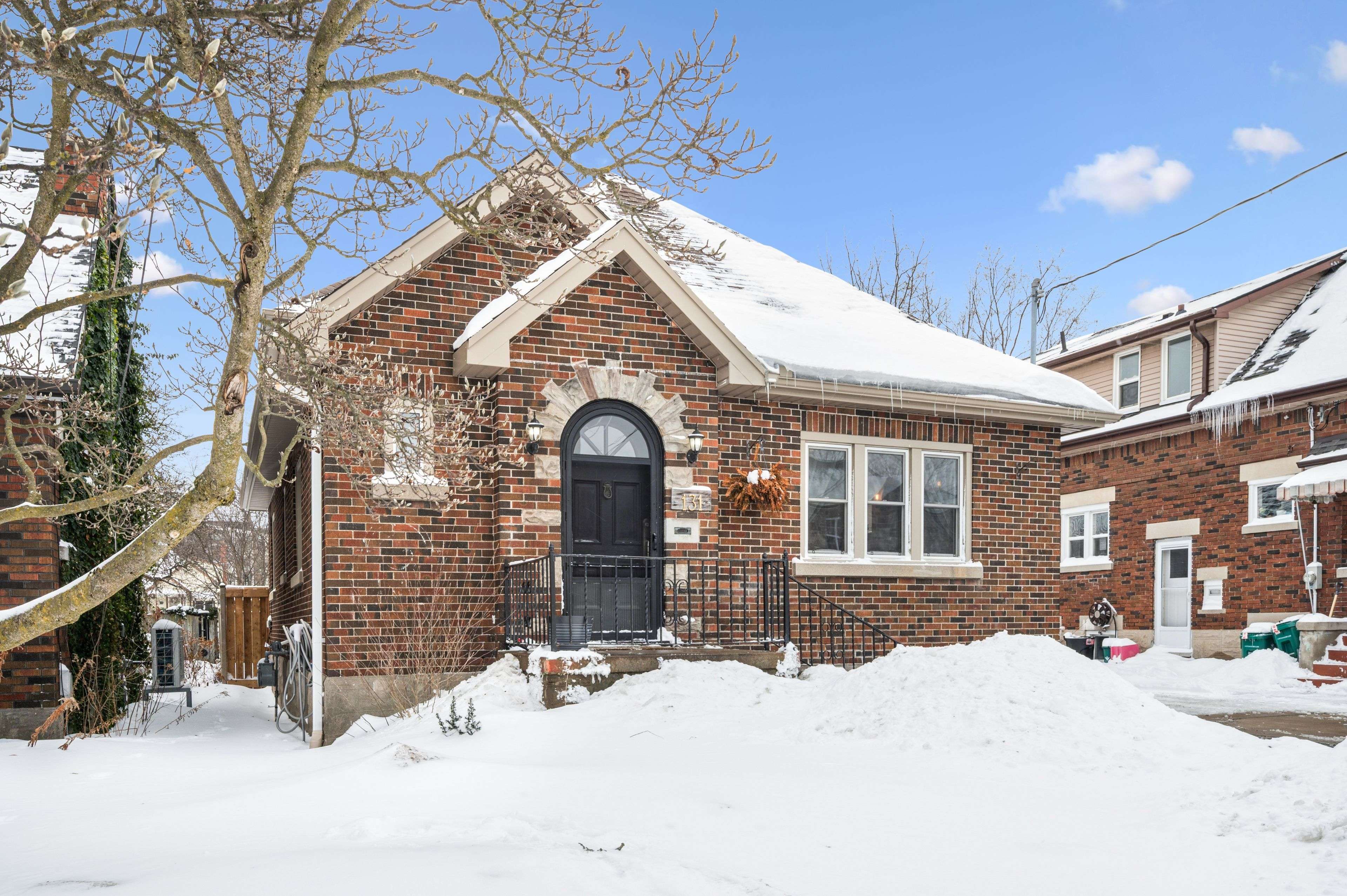 Kitchener, ON N2M 3P7,131 Mill ST