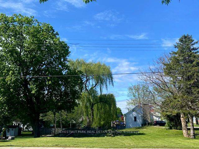 Prince Edward County, ON K0K 2T0,107 Union ST