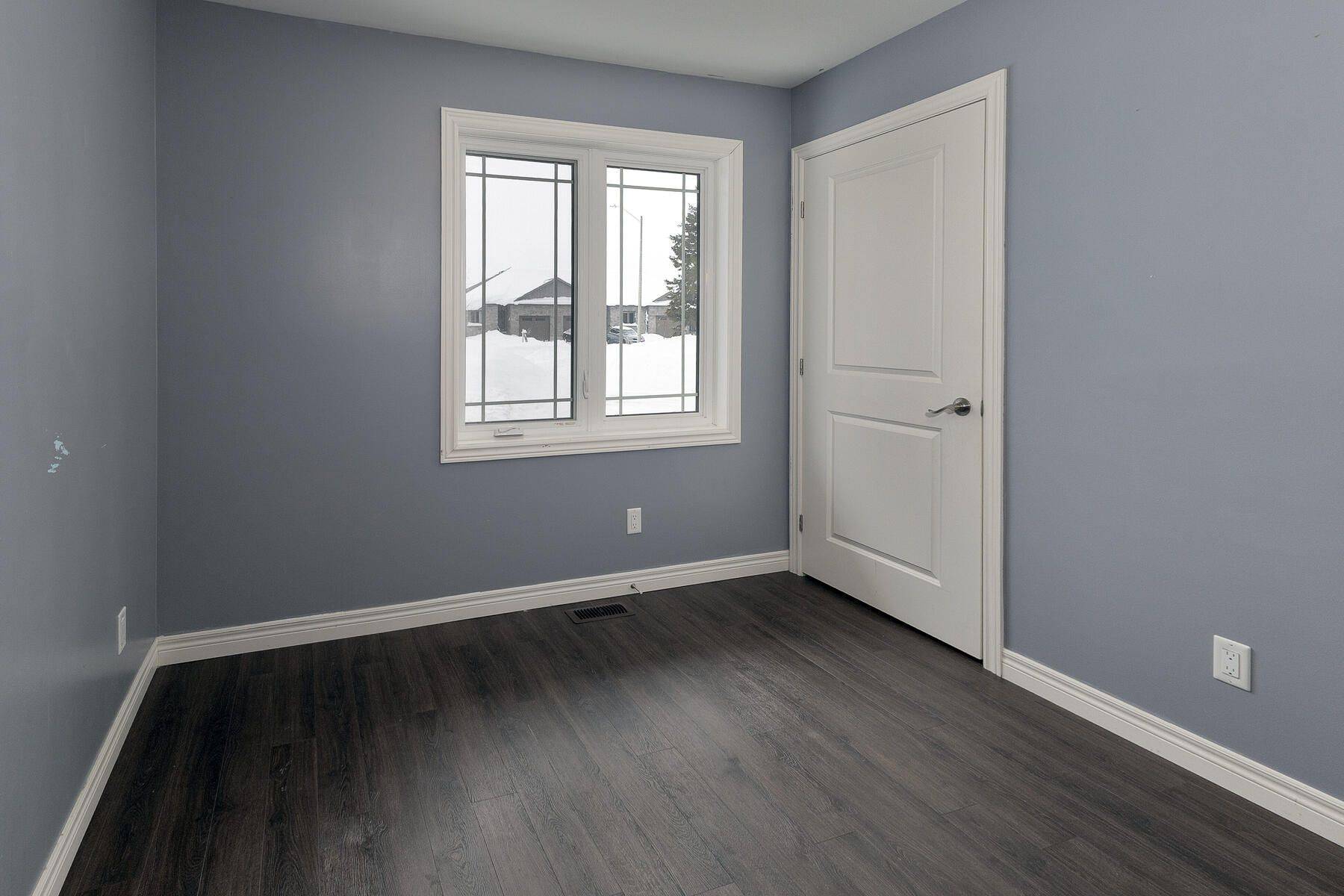 North Perth, ON N0G 1B0,275 Mccourt PL