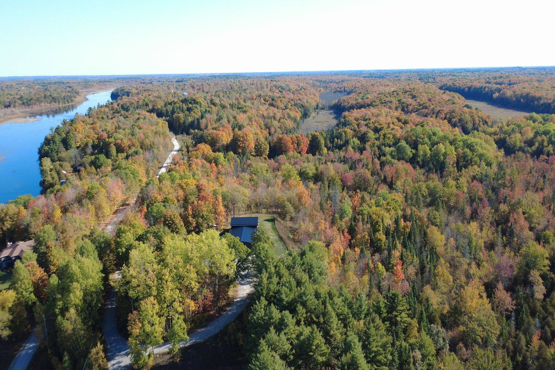 Tay Valley, ON K0G 1A0,999 Ennis RD