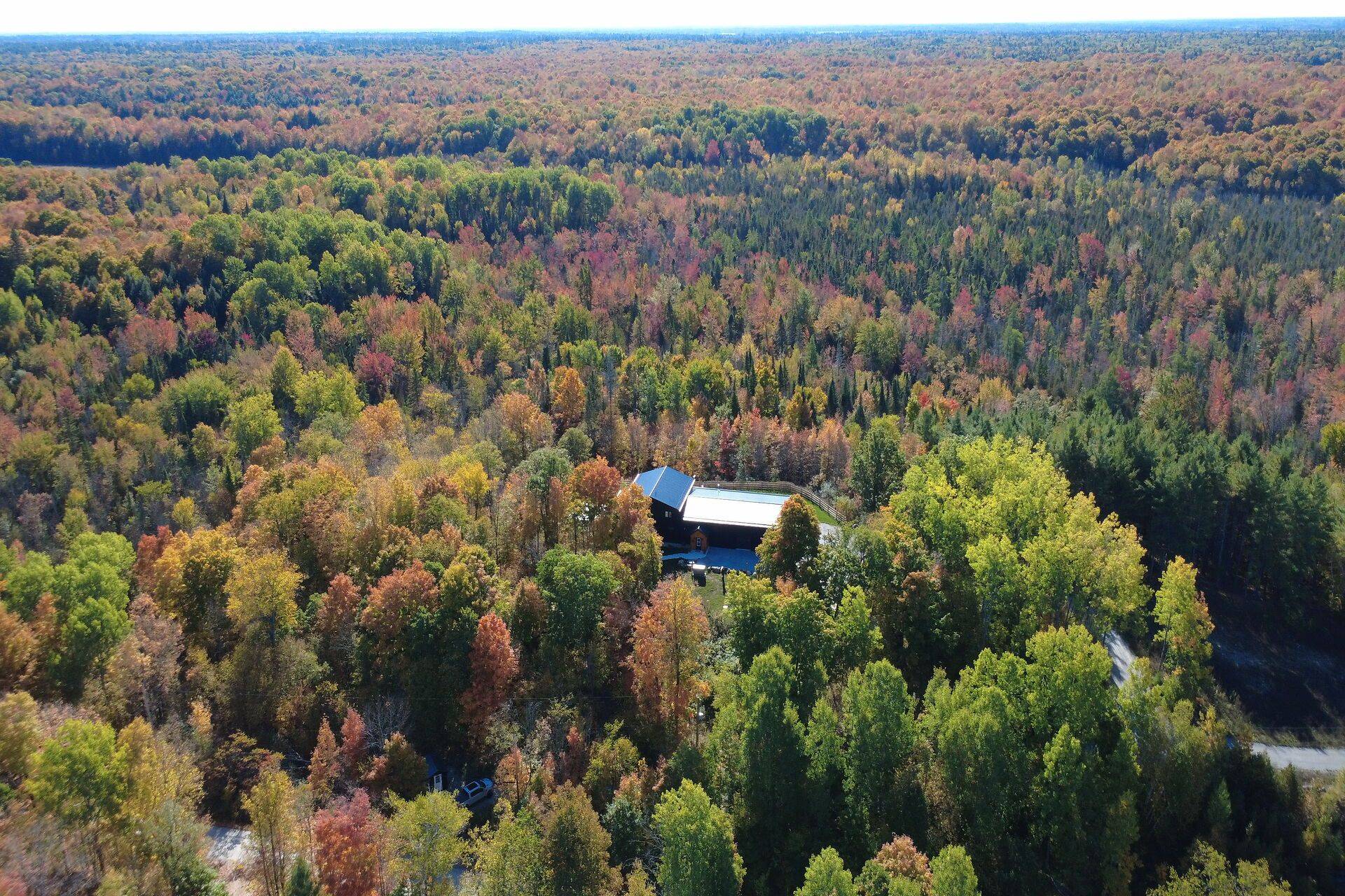 Tay Valley, ON K0G 1A0,999 Ennis RD