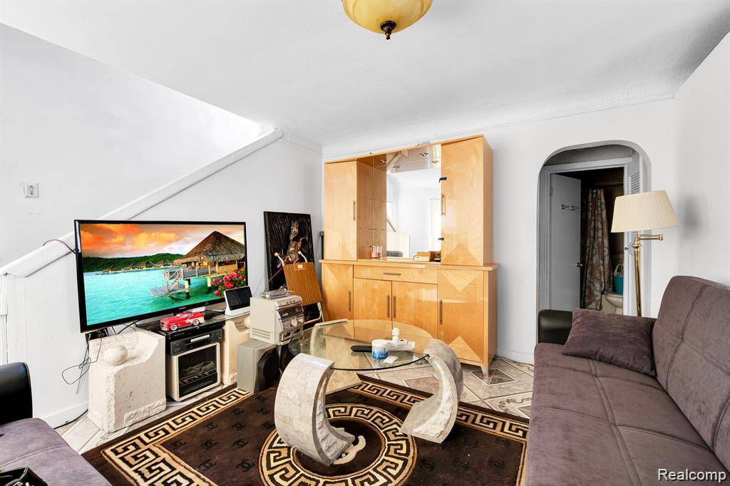 Inkster, MI 48141,26330 Ross ST