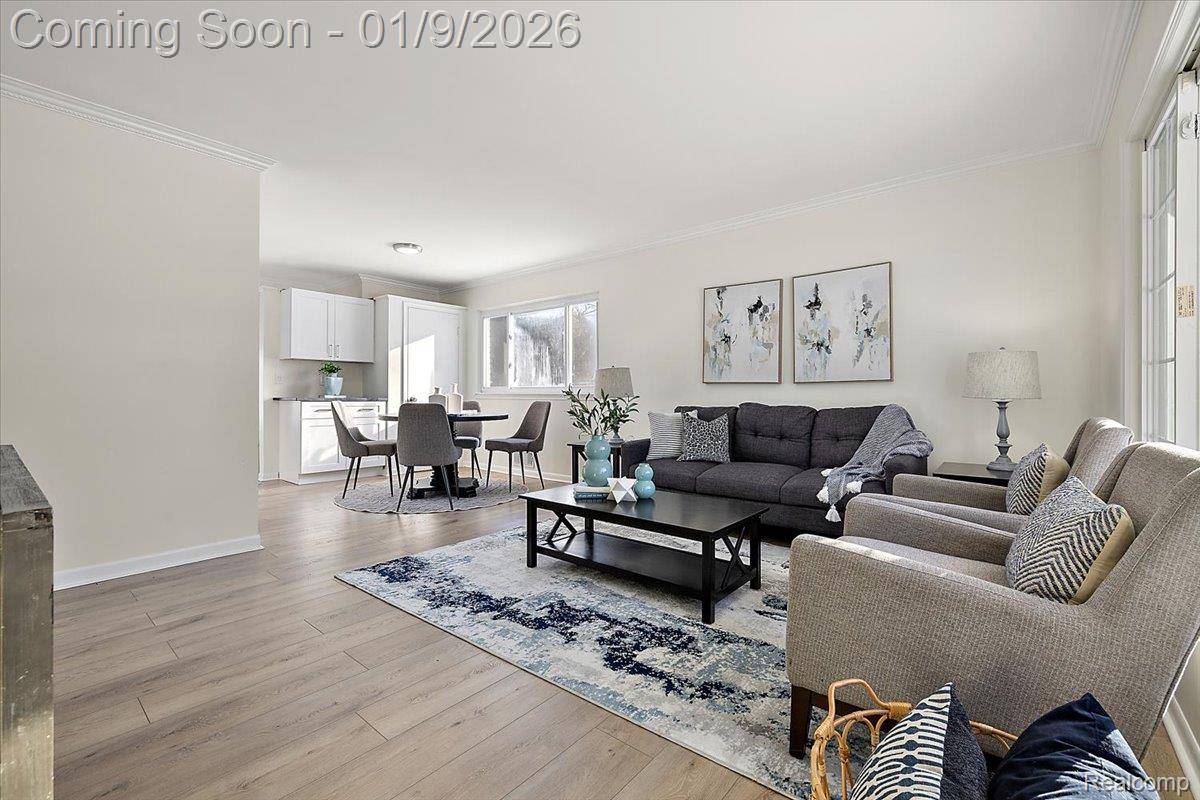 Livonia, MI 48150,9848 Milburn ST