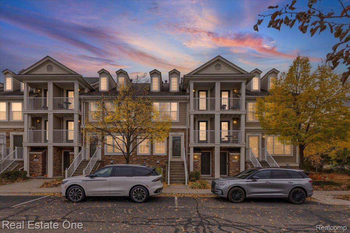 Troy, MI 48083,1084 FAULKNER