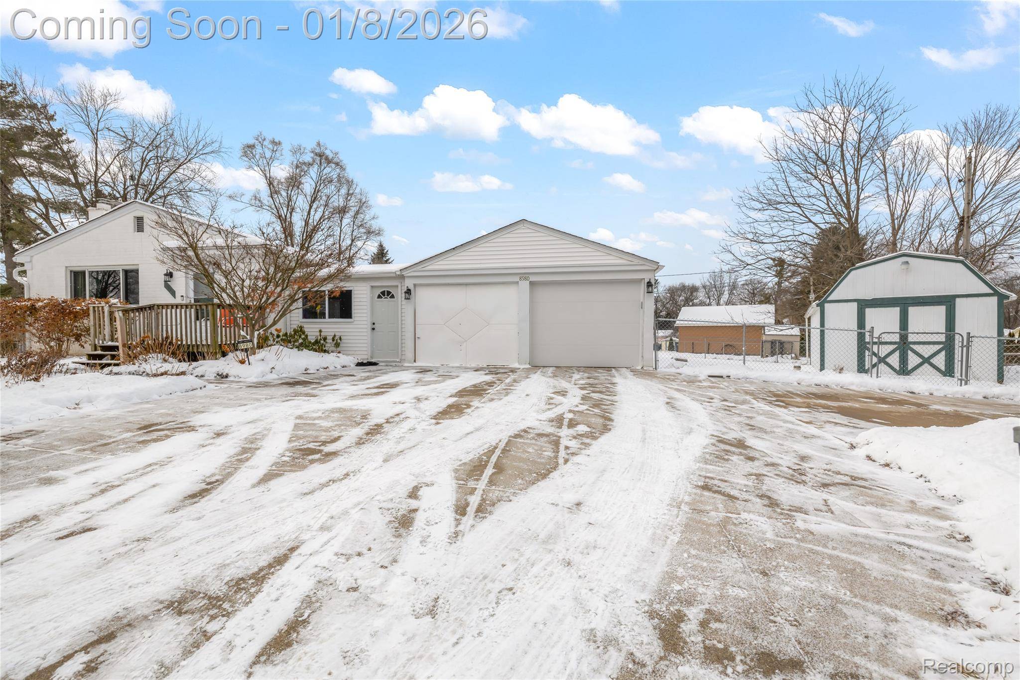 Pinckney, MI 48169,8980 Mayfred DR