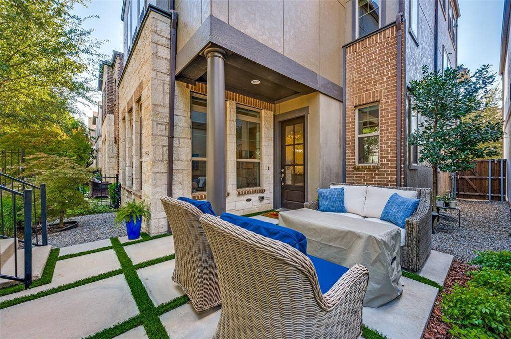 Dallas, TX 75231,7153 Copperleaf Drive