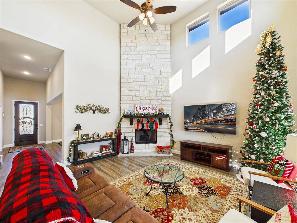 Ponder, TX 76259,309 Pineview Lane