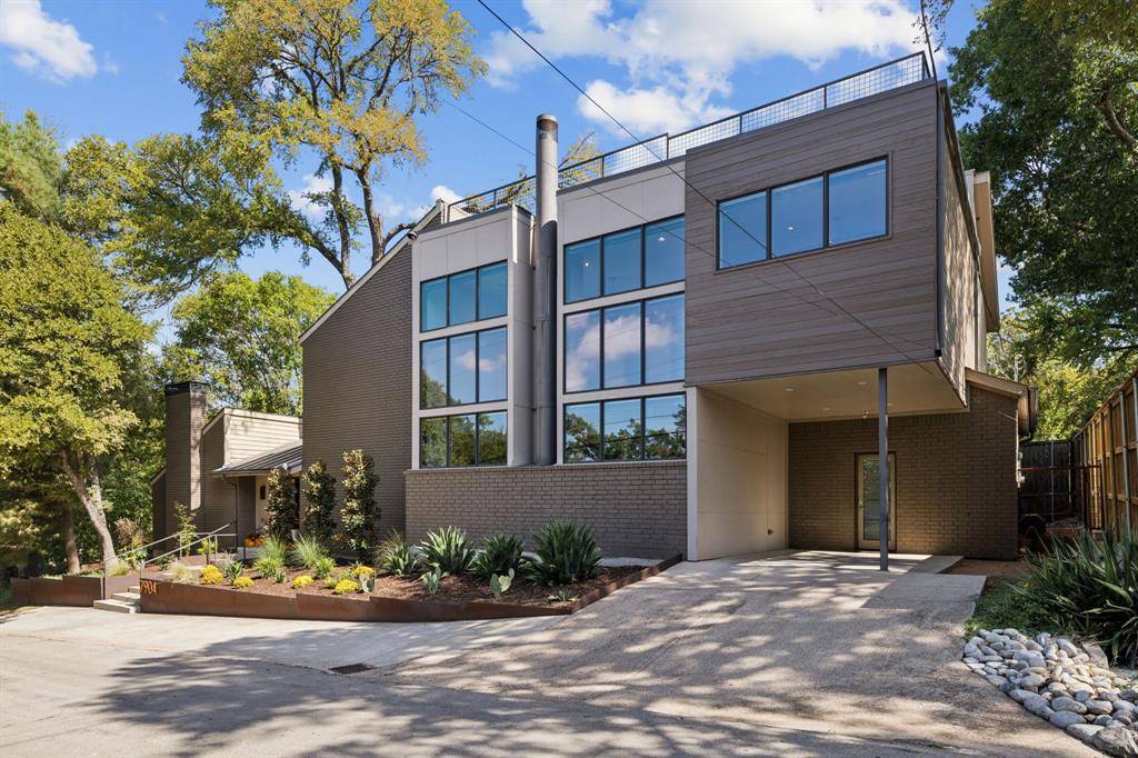 Dallas, TX 75238,7904 Deer Trail Drive