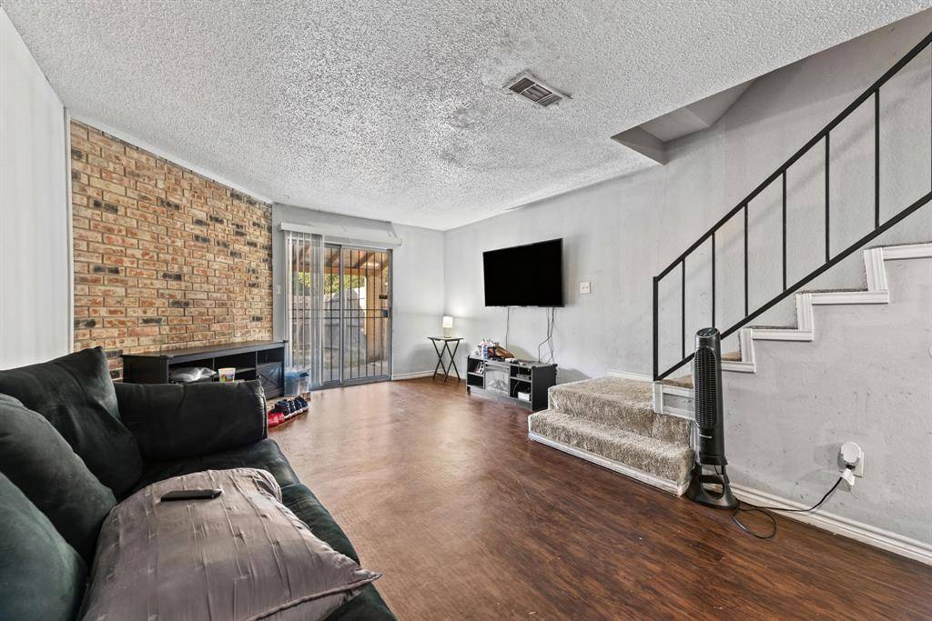 Dallas, TX 75227,2157 Aspen Drive