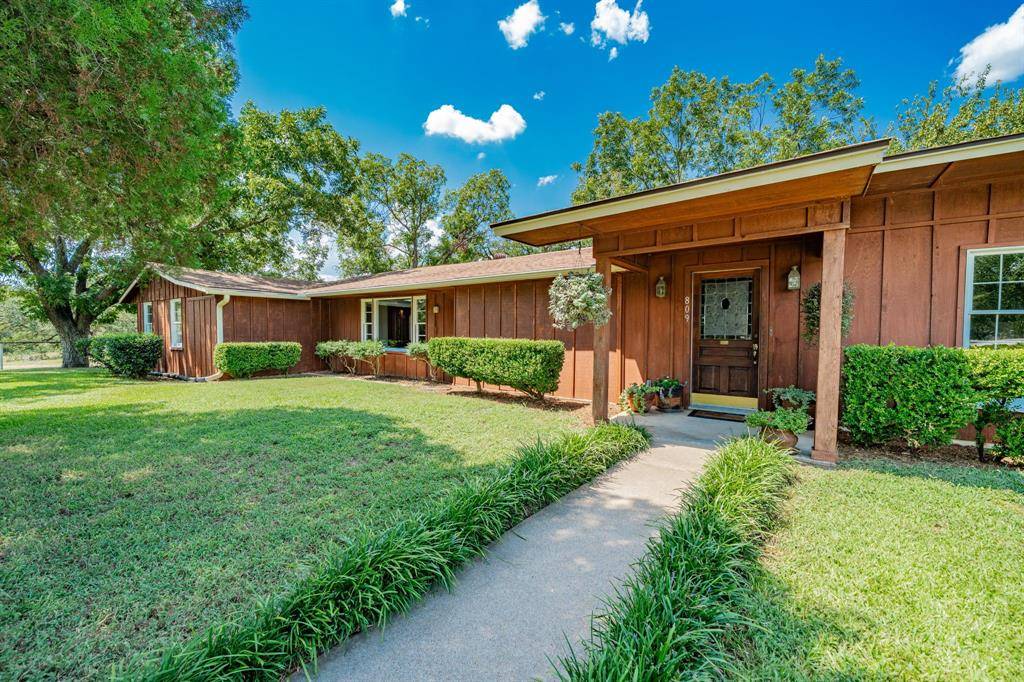 Bridgeport, TX 76426,809 Cobb Street