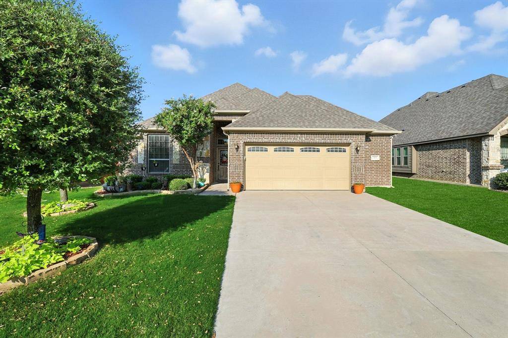 Saginaw, TX 76179,905 Cloudlock Drive