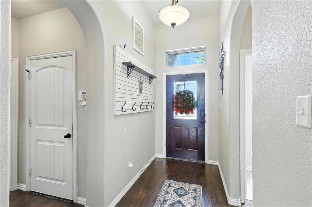 Saginaw, TX 76179,905 Cloudlock Drive