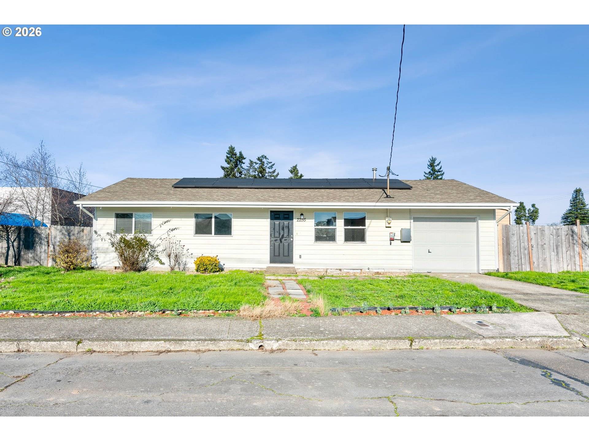 Salem, OR 97302,2235 HOYT ST