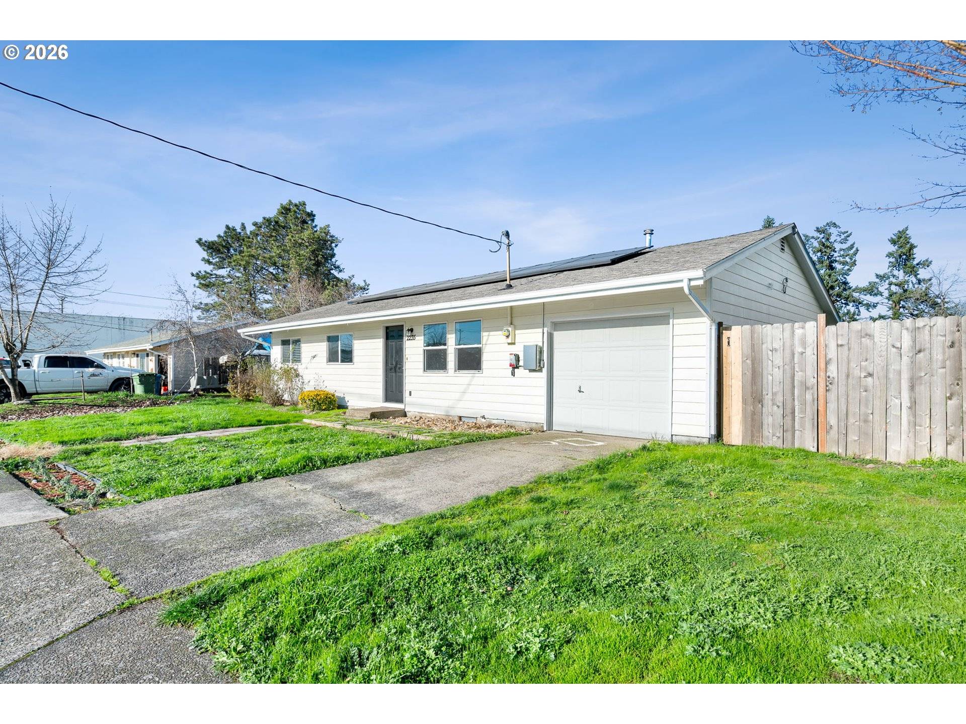 Salem, OR 97302,2235 HOYT ST