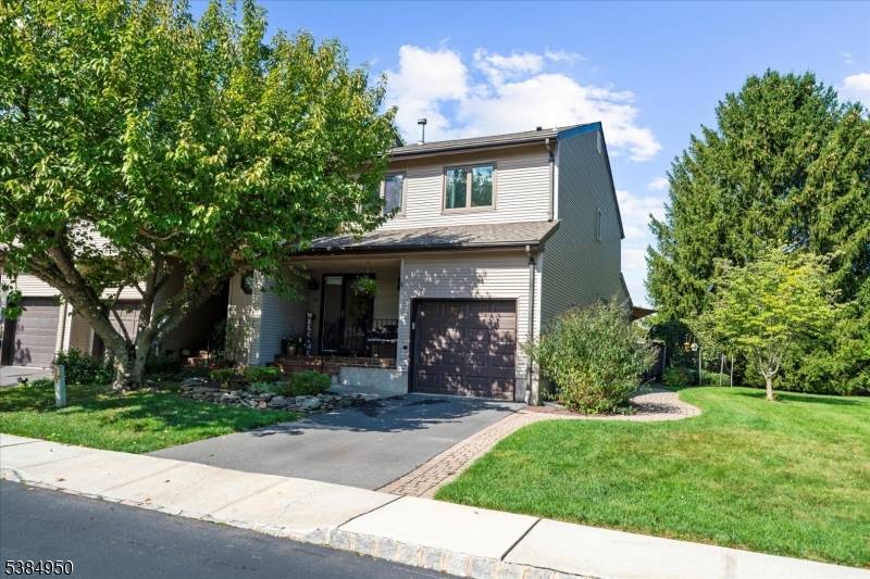 Raritan Twp., NJ 08822,23 Maple Ct