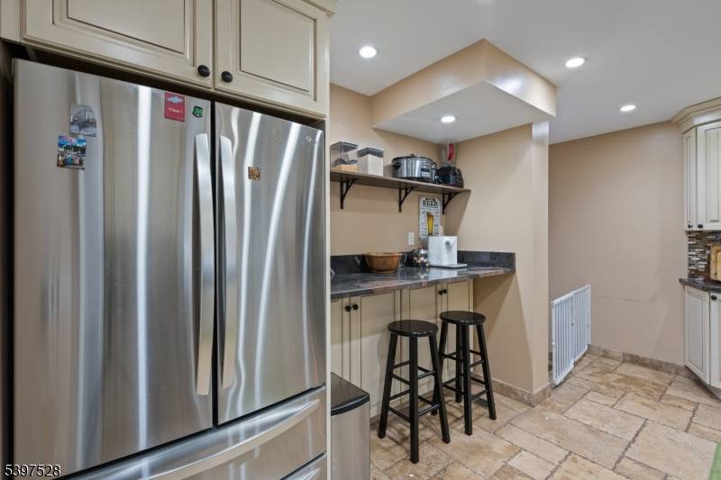 Hasbrouck Heights Boro, NJ 07604,74 Kipp Ave