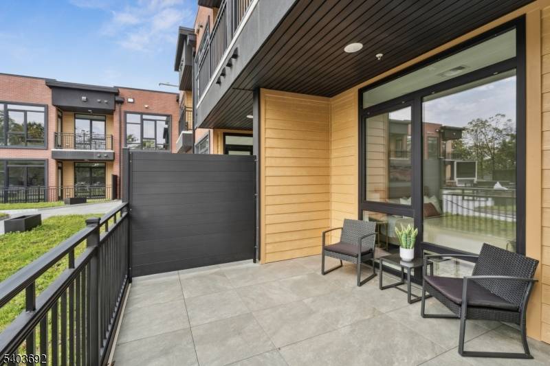 Roselle Park Boro, NJ 07204,140 W Webster Ave #221