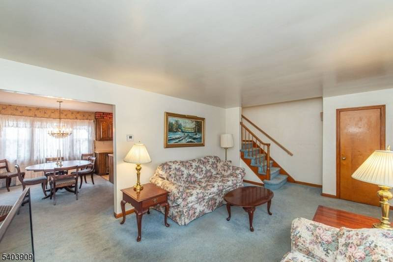 Palisades Park Boro, NJ 07650,340 Northwood Way