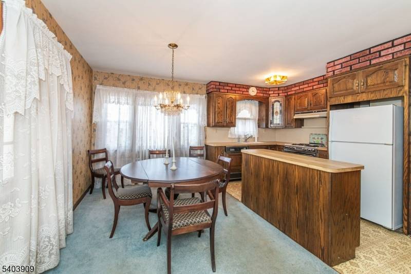 Palisades Park Boro, NJ 07650,340 Northwood Way