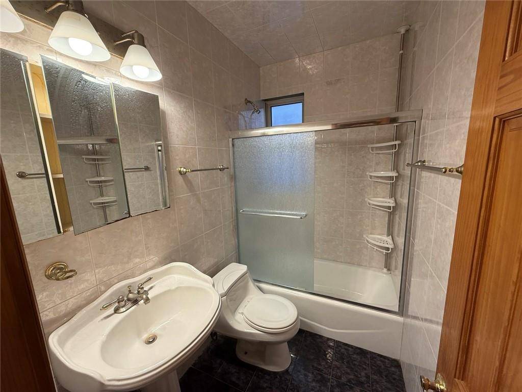 Brooklyn, NY 11223,Address not disclosed