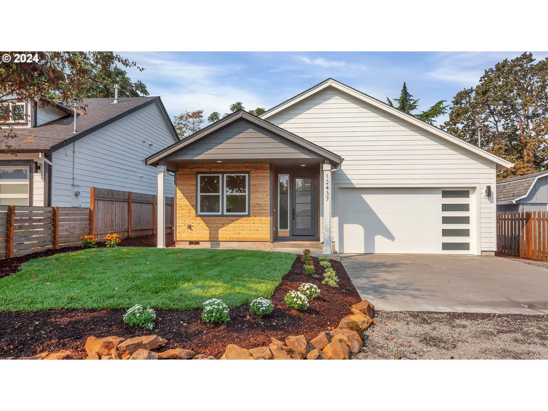 Milwaukie, OR 97222,12437 SE 24TH AVE