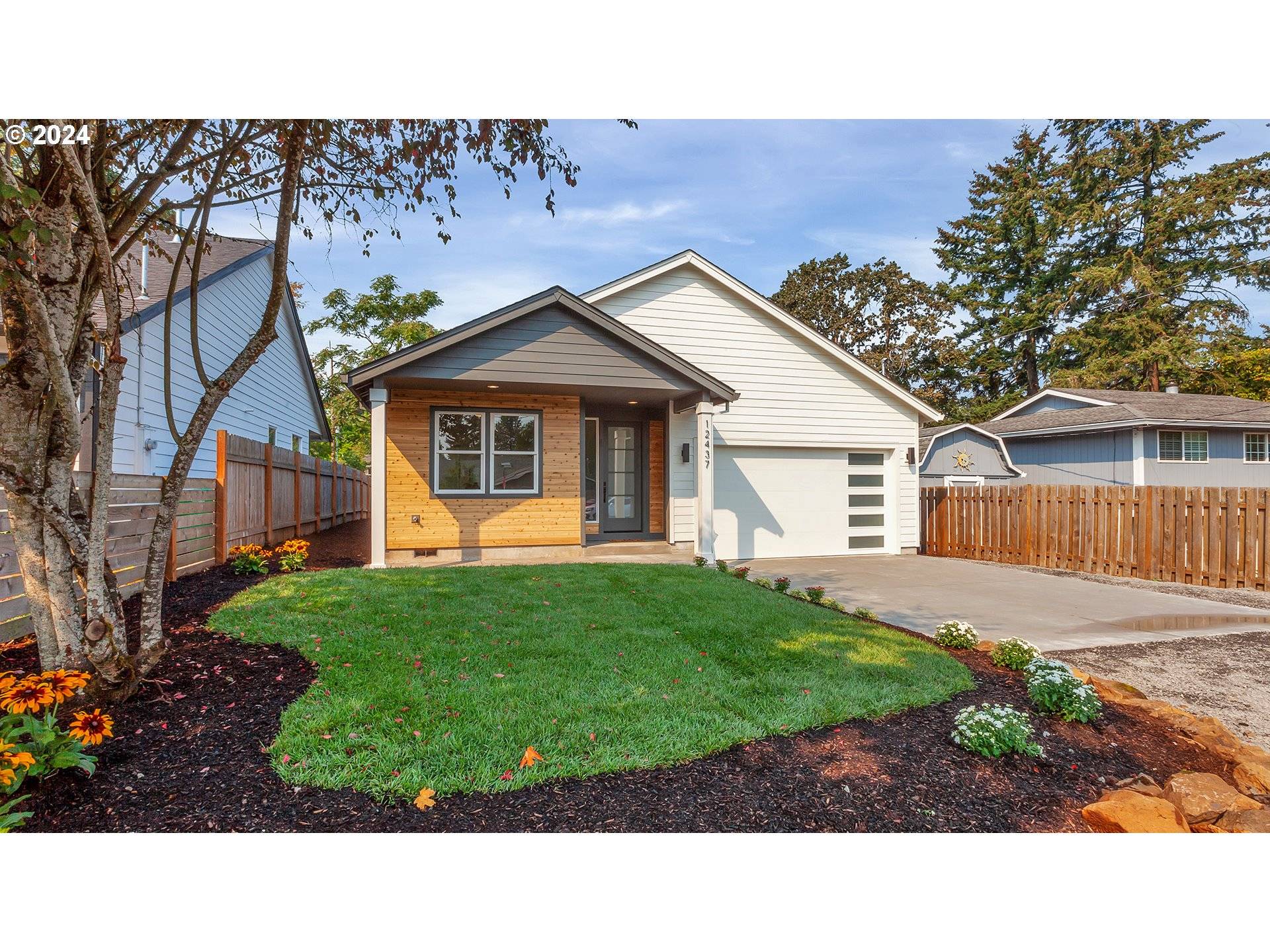 Milwaukie, OR 97222,12437 SE 24TH AVE