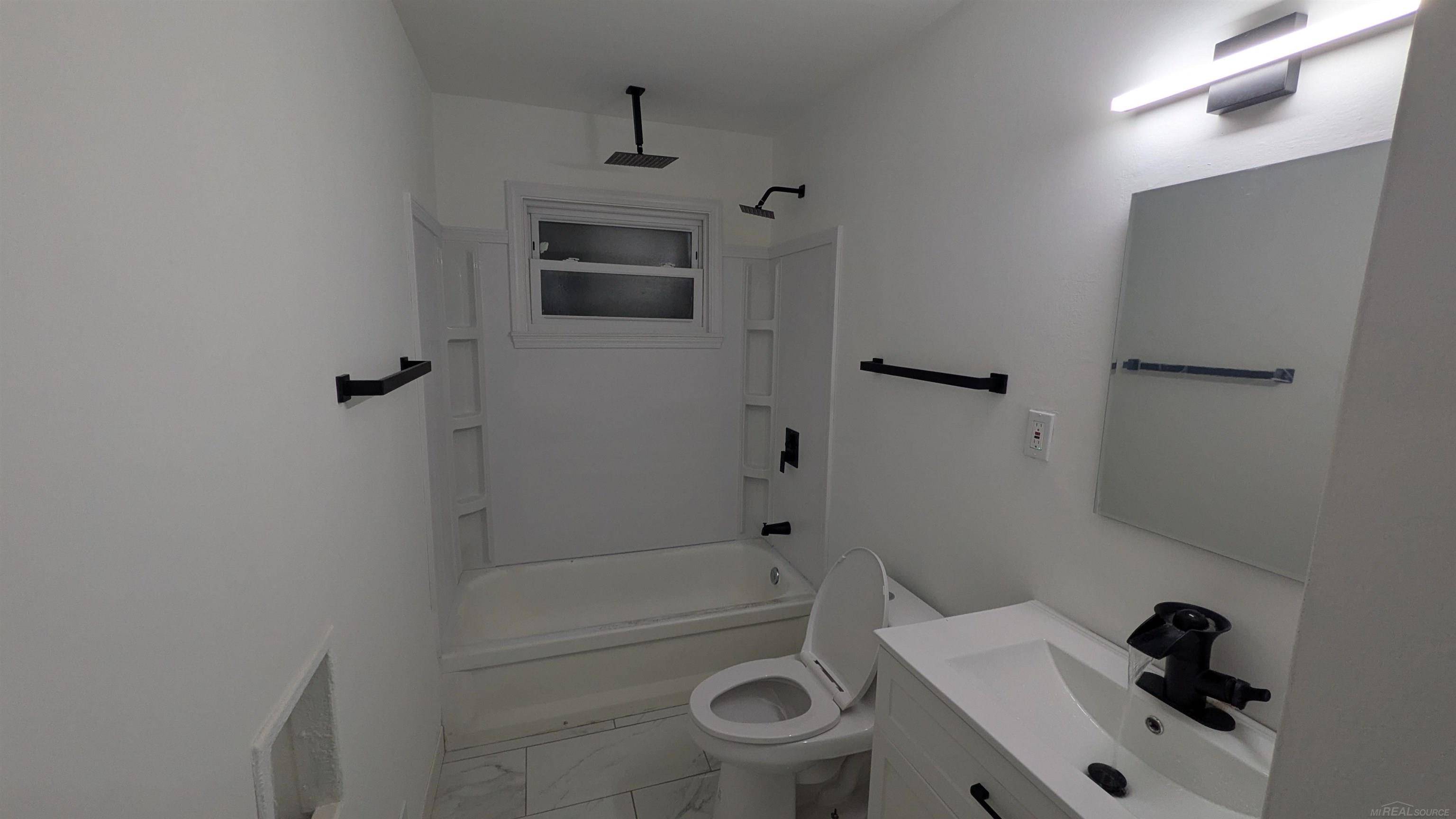 Hazel Park, MI 48030,337 W Woodruff AVE